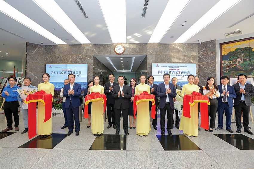 Thấy gì qua cuộc thi ảnh 'Petrovietnam trong tôi”? Thấy gì qua cuộc thi ảnh 'Petrovietnam trong tôi”?