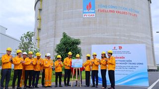 Gắn biển công trình thanh niên cấp Đoàn Khối DNTW cho công trình của Tuổi trẻ PV GAS