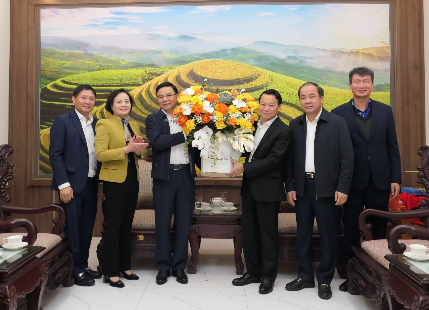 Petrovietnam/BSR hỗ trợ xây dựng 200 ngôi nhà cho người nghèo tỉnh Yên Bái Petrovietnam/BSR hỗ trợ xây dựng 200 ngôi nhà cho người nghèo tỉnh Yên Bái