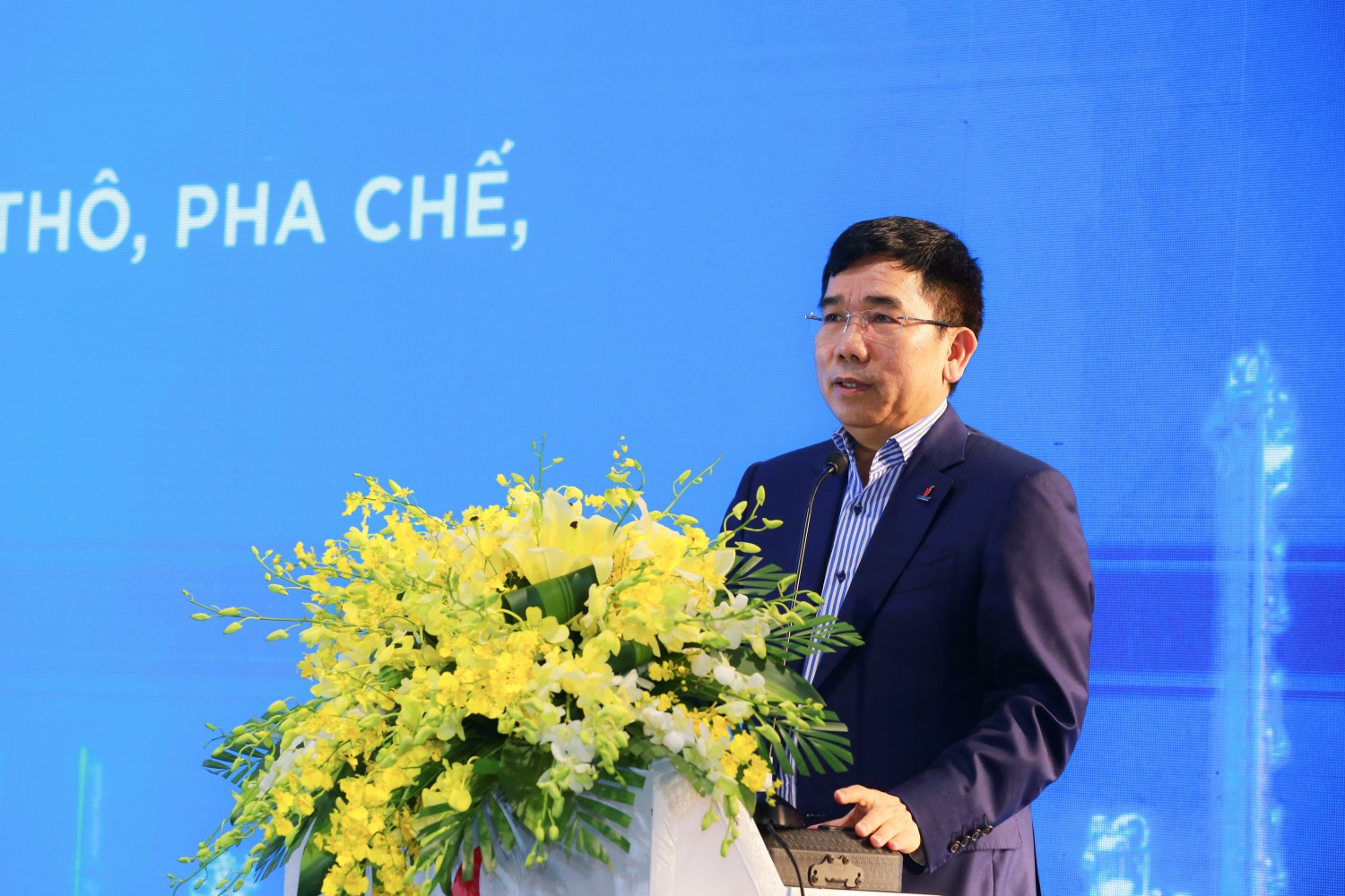 BSR ký thỏa thuận với PVOIL và PVOSN về triển khai các chuỗi liên kết và cung cấp dầu thô cho NMLD Dung Quất BSR ký thỏa thuận với PVOIL và PVOSN về triển khai các chuỗi liên kết và cung cấp dầu thô cho NMLD Dung Quất