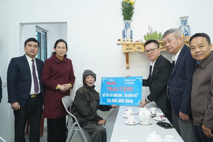 Petrovietnam trao hỗ trợ xây nhà đại đoàn kết tại tỉnh Hà Nam Petrovietnam trao hỗ trợ xây nhà đại đoàn kết tại tỉnh Hà Nam