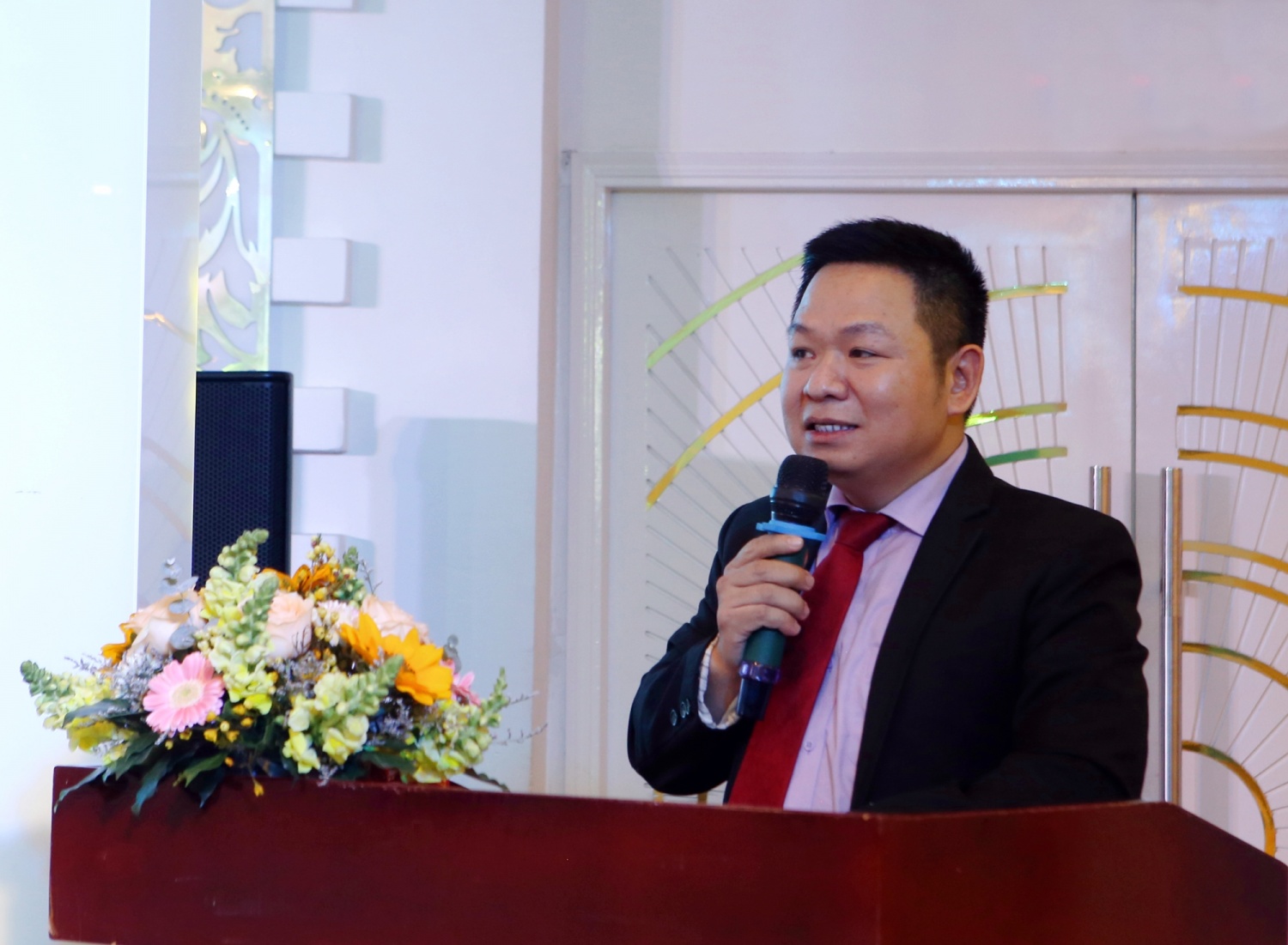 PVE một năm nỗ lực vượt khó PVE một năm nỗ lực vượt khó