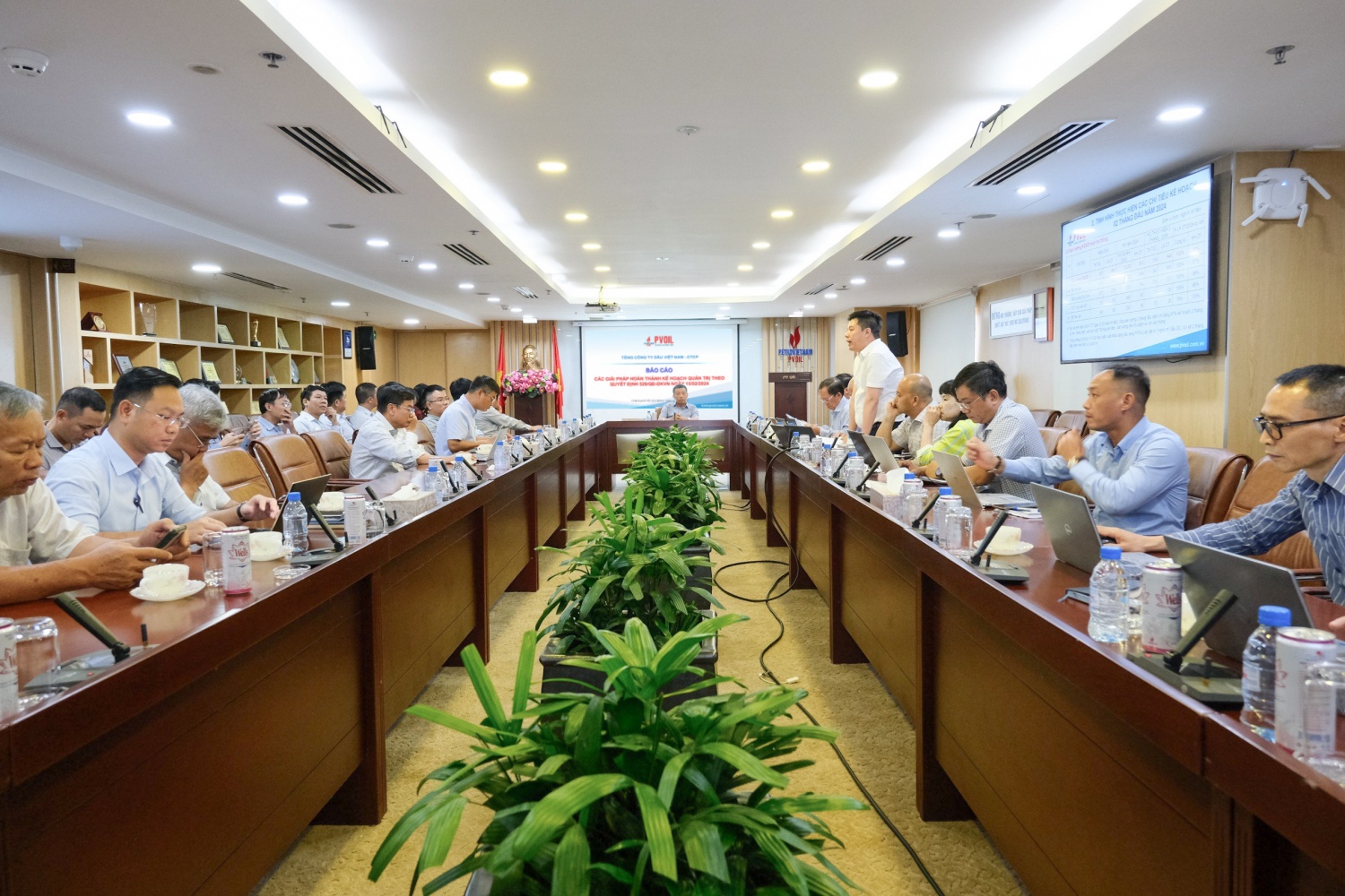 Toàn cảnh cuộc họp Toàn cảnh cuộc họp