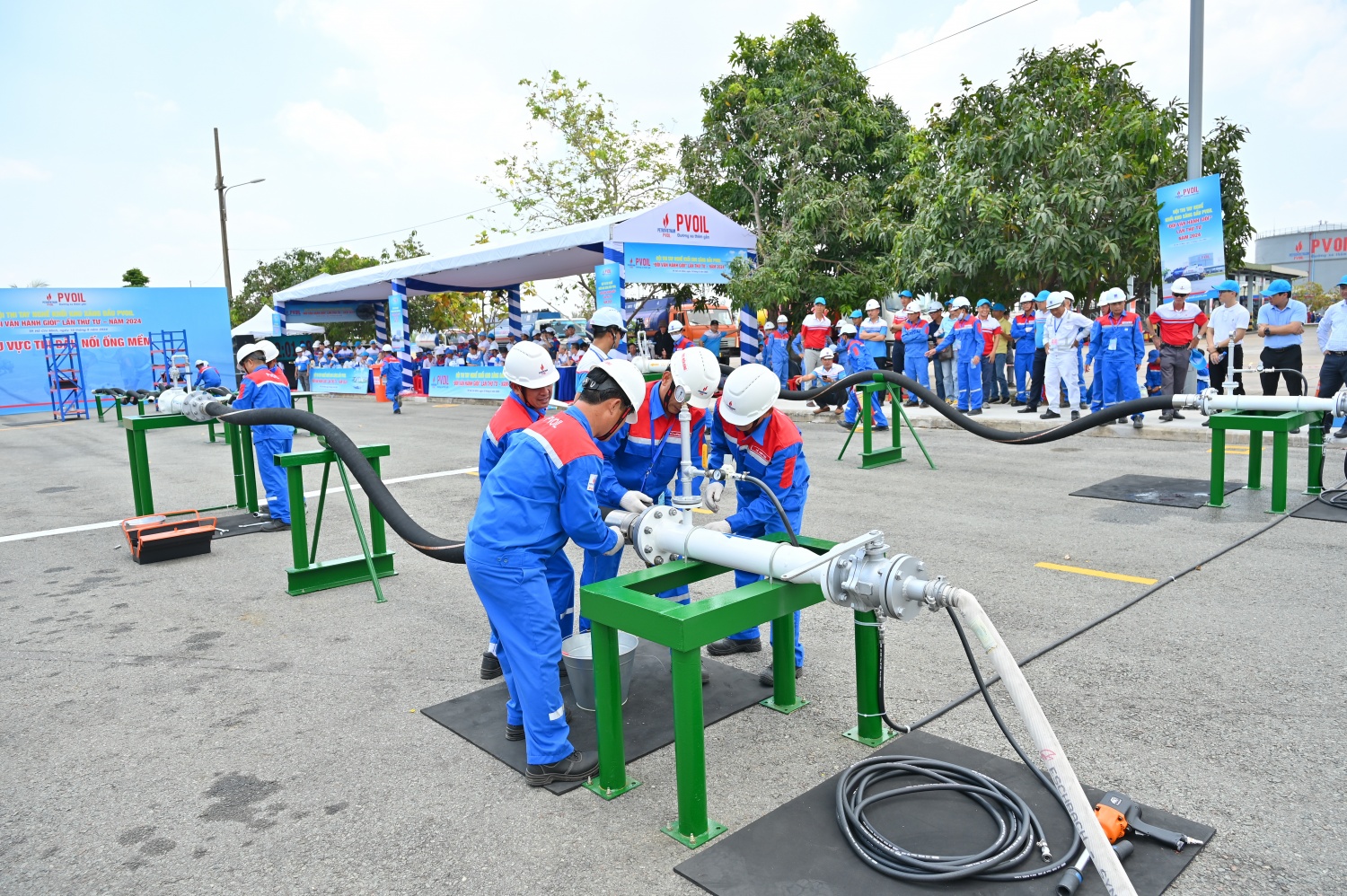 PVOIL tổ chức thành công Hội thi tay nghề khối kho xăng dầu “Đội vận hành giỏi” lần thứ tư - năm 2024 PVOIL tổ chức thành công Hội thi tay nghề khối kho xăng dầu “Đội vận hành giỏi” lần thứ tư - năm 2024