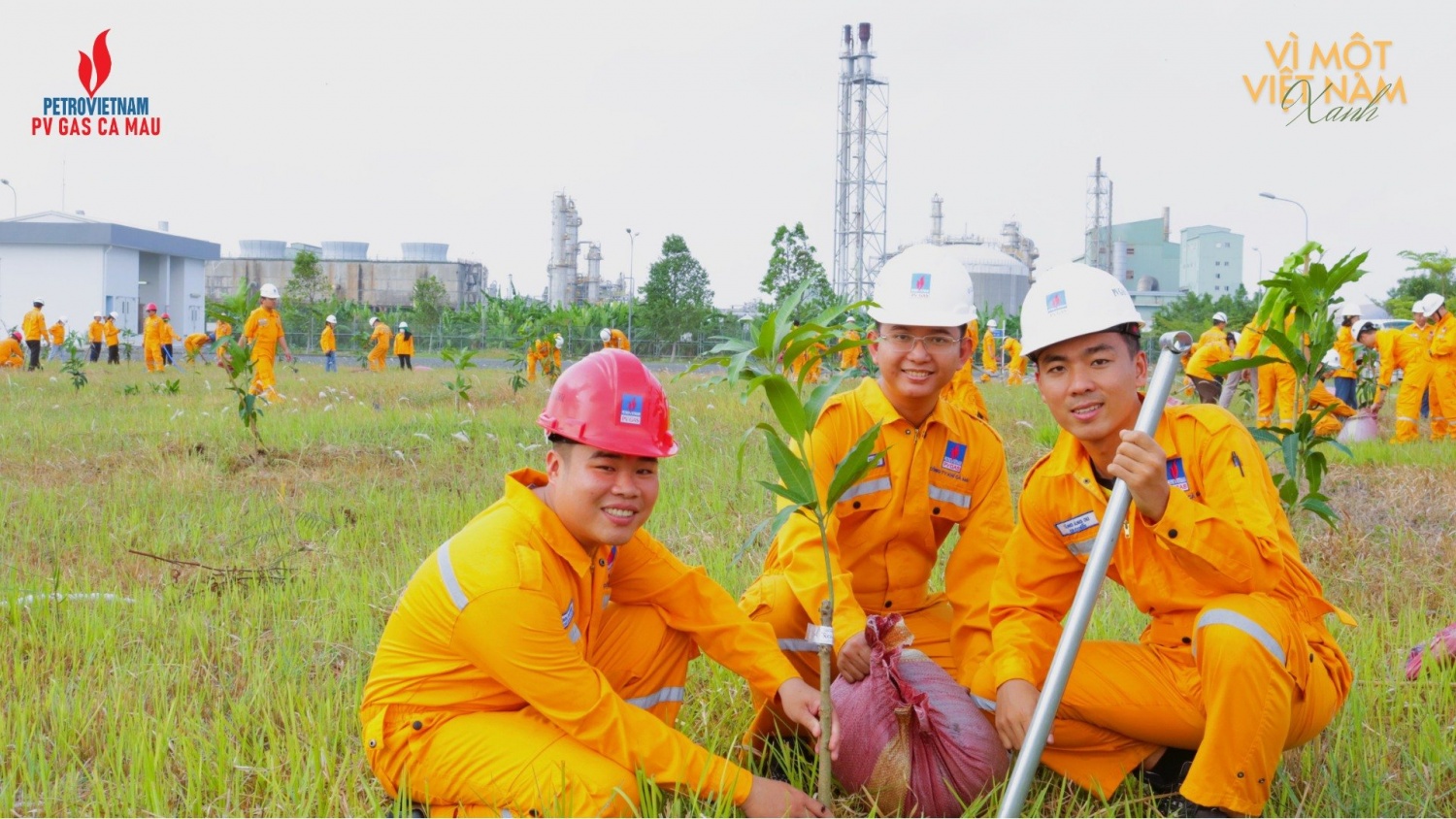 Từ chàng trai trẻ đam mê kỹ thuật đến anh kỹ sư năng động sáng tạo Từ chàng trai trẻ đam mê kỹ thuật đến anh kỹ sư năng động sáng tạo