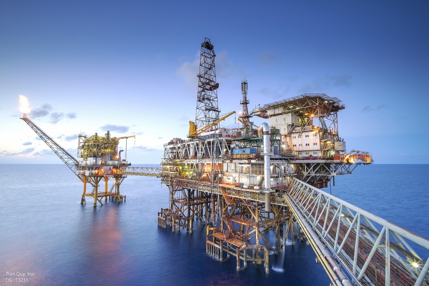Công tác EOR tại Vietsovpetro: Tận thu nguồn tài nguyên dầu khí khổng lồ trong lòng đất Công tác EOR tại Vietsovpetro: Tận thu nguồn tài nguyên dầu khí khổng lồ trong lòng đất