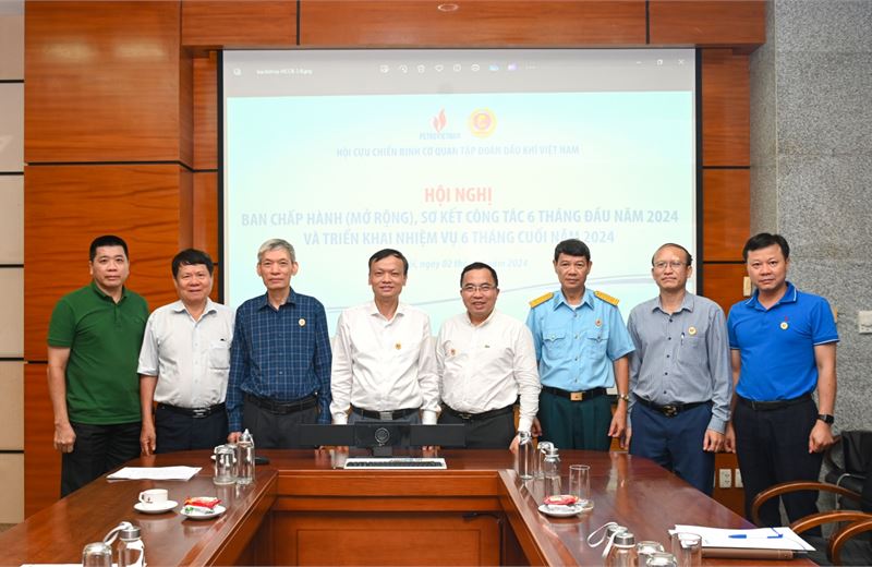 Hội CCB Cơ quan Tập đoàn tiếp tục phát huy truyền thống “Bộ đội Cụ Hồ”