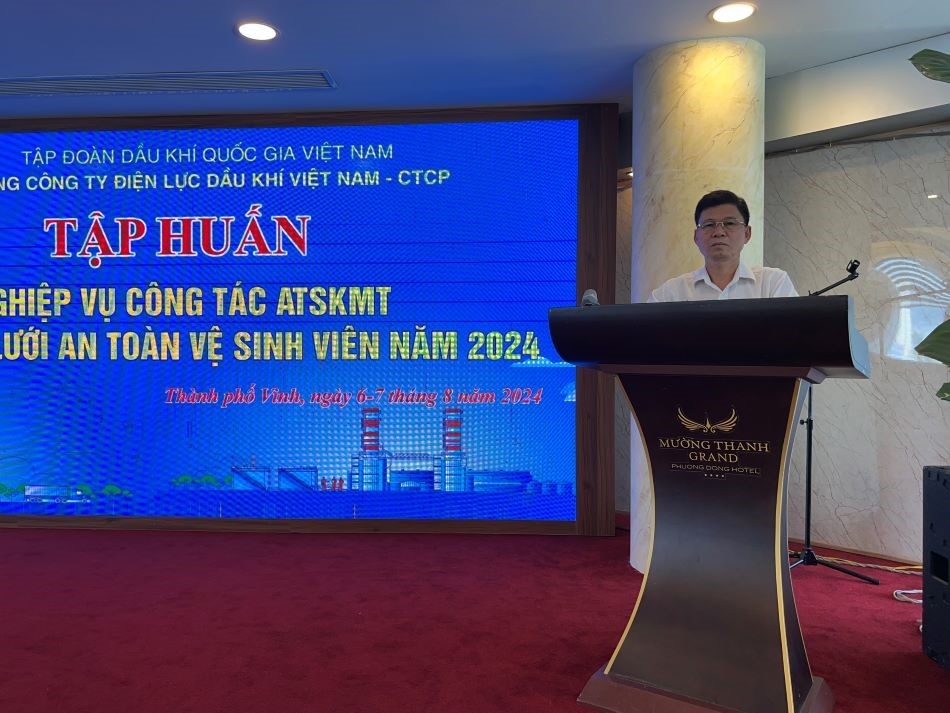 Ông Nguyễn Xuân Hà - Phó Chủ tịch Công đoàn PV Power phát biểu khai mạc Khóa huấn luyện. Ông Nguyễn Xuân Hà - Phó Chủ tịch Công đoàn PV Power phát biểu khai mạc Khóa huấn luyện.