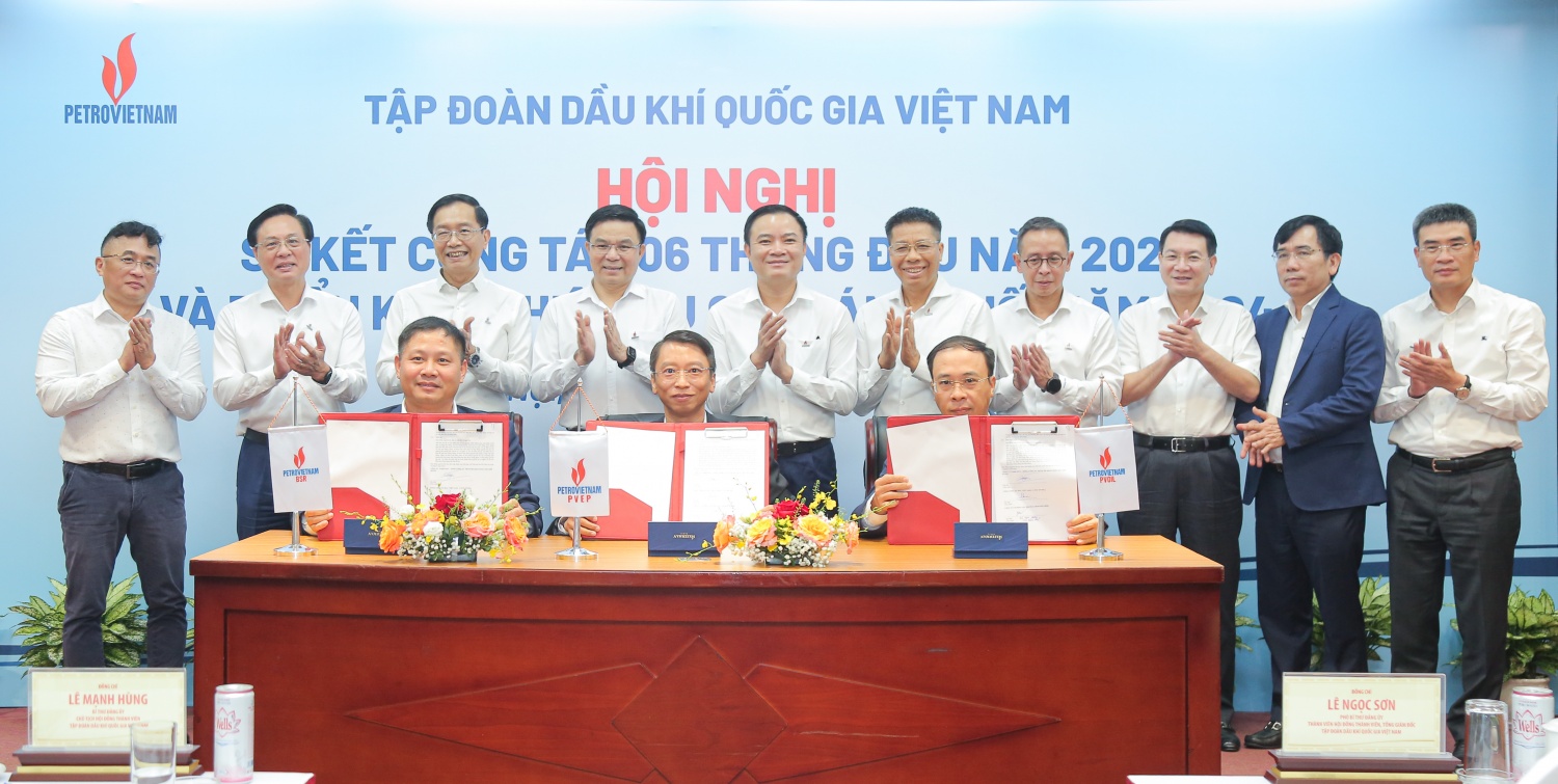 PVEP ký kết các hợp đồng cung cấp dầu thô và khí Mở rộng và nâng cao hiệu quả hoạt động tìm kiếm, thăm dò và khai thác dầu khí trong tình hình mới