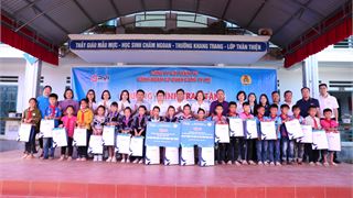 Công đoàn Cơ quan Công ty mẹ Công ty CP PVI thực hiện an sinh xã hội tại Yên Bái