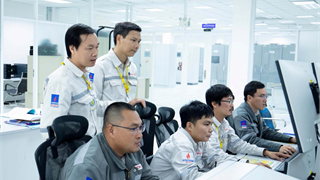 Hai kỹ sư PVCFC được trao tặng bằng Lao động sáng tạo của Tổng Liên đoàn Lao động Việt Nam
