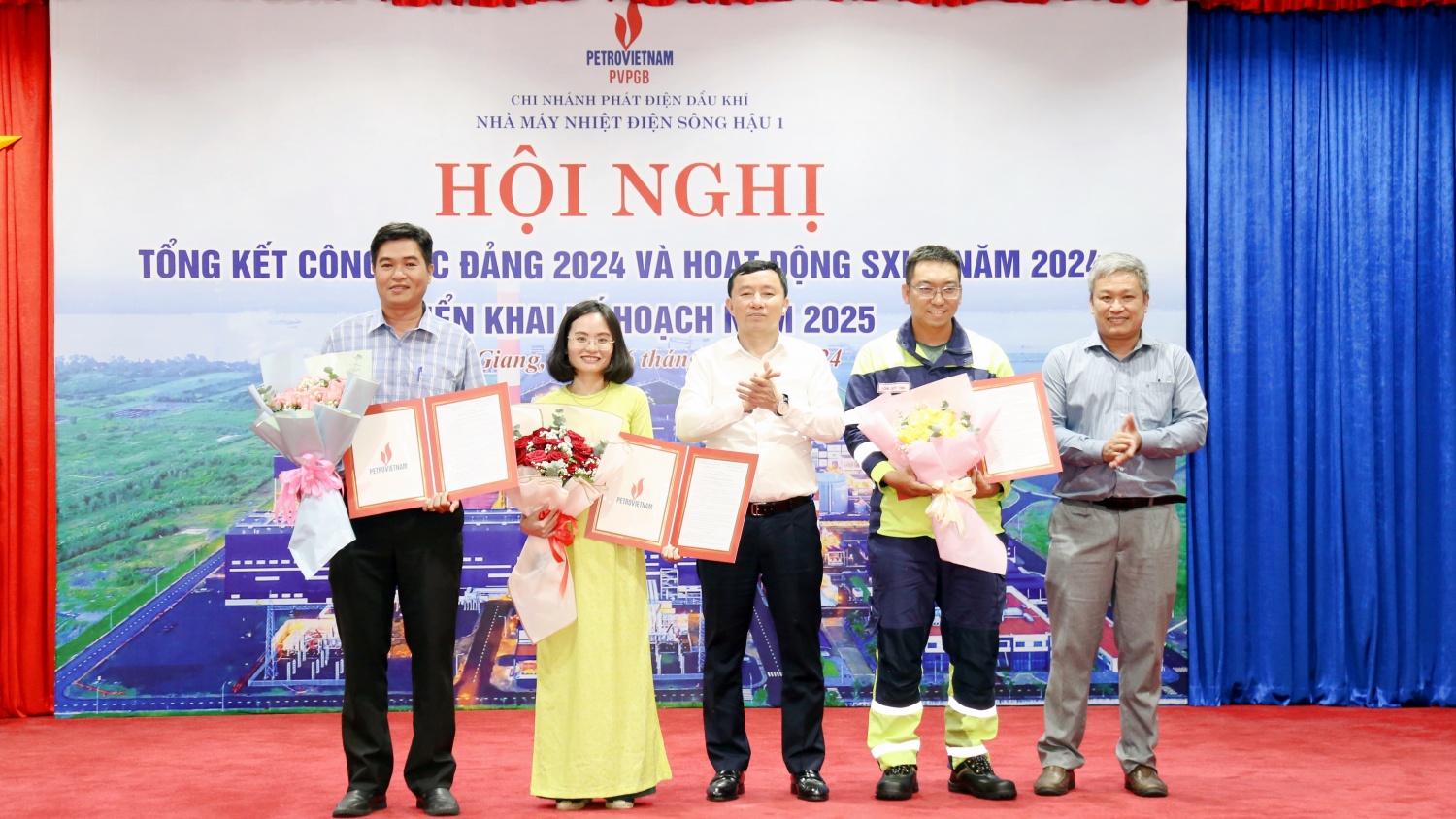 NMNĐ Sông Hậu 1 vận hành an toàn cùng nhiều kỷ lục mới NMNĐ Sông Hậu 1 vận hành an toàn, hiệu quả, lập nhiều kỷ lục mới