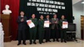 Tặng Bộ đội Biên phòng và đồng bào, chiến sĩ Trường Sa Báo Nhân Dân Xuân Tân Mão 2011