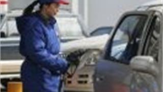 Trung Quốc điều chỉnh tăng giá bán lẻ xăng dầu