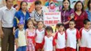 CĐ Dầu khí VN vui Trung thu cùng học sinh Hà Nội