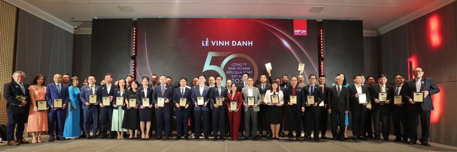 PVI được vinh danh “Top 10 Nơi làm việc tốt nhất Việt Nam năm 2024” và xếp hạng cao trong VBE500”