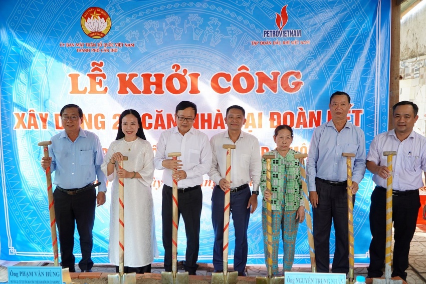 Khởi công 120 căn nhà Đại đoàn kết vùng Tây Nam Bộ: Ấm áp nghĩa tình dầu khí