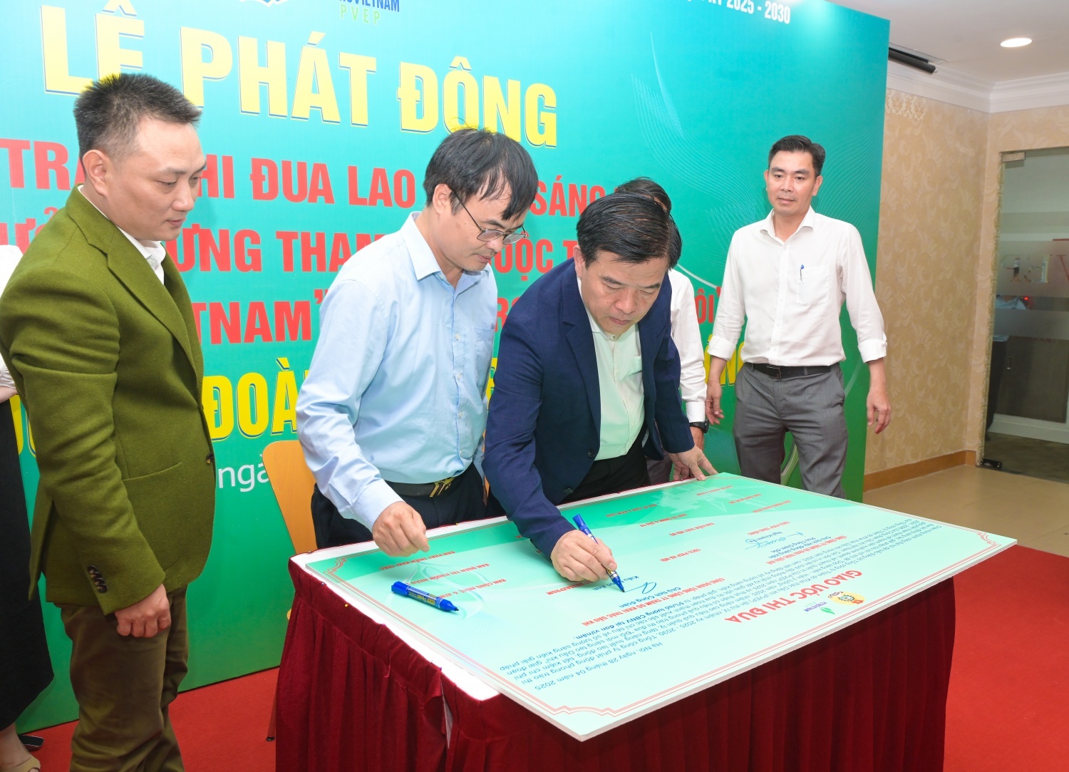 Công đoàn PVEP: Thúc đẩy sáng kiến, lan tỏa văn hóa sáng tạo, góp phần thực hiện thắng lợi nhiệm vụ SXKD”
