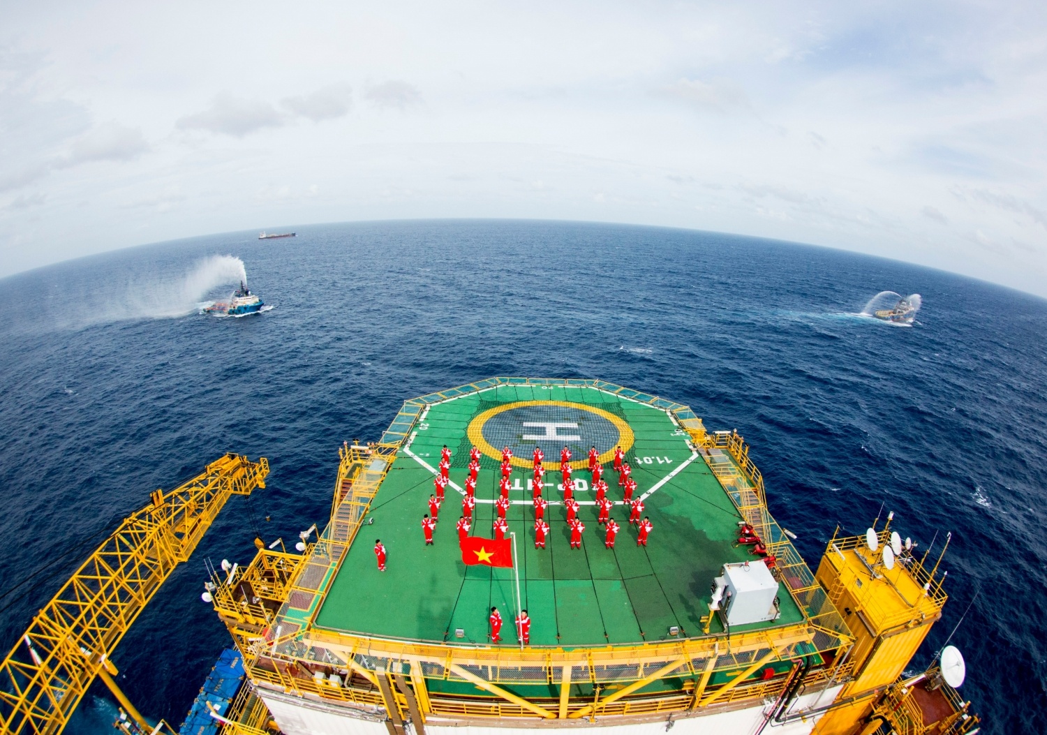 Petrovietnam và 5 chữ 