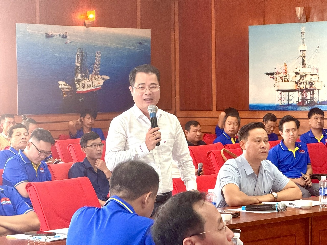 Phát huy mạng lưới ATVSV trong công tác an toàn, vệ sinh lao động tại Vietsovpetro”