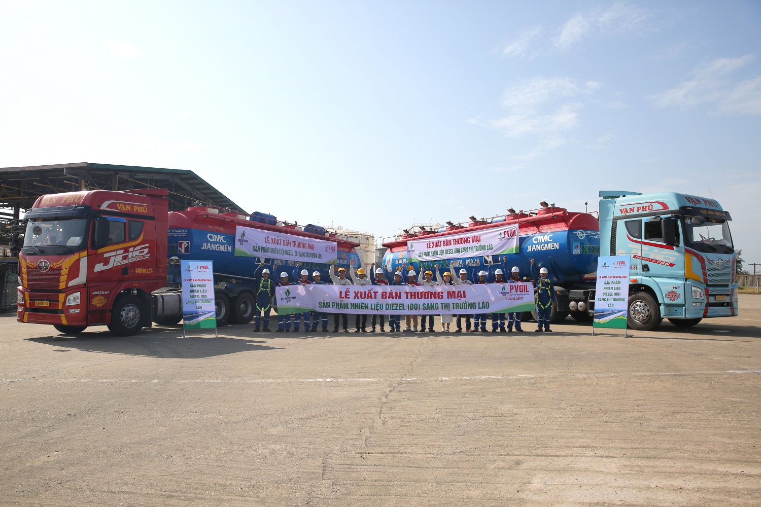 BSR xuất bán sản phẩm dầu DO sang thị trường Lào”