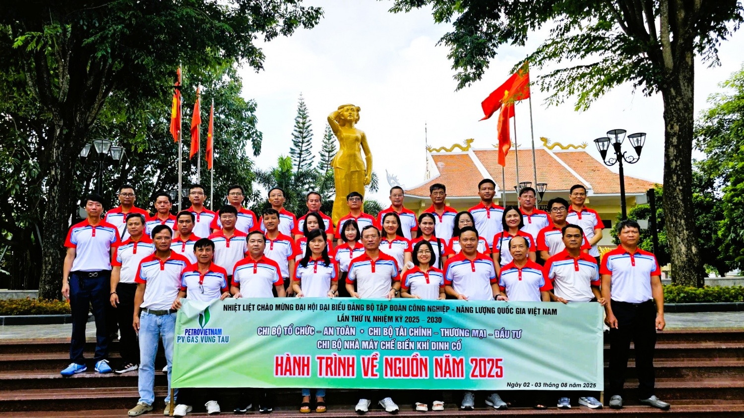 PV GAS VUNG TAU: Hành trình về nguồn tiếp lửa truyền thống gắn kết”