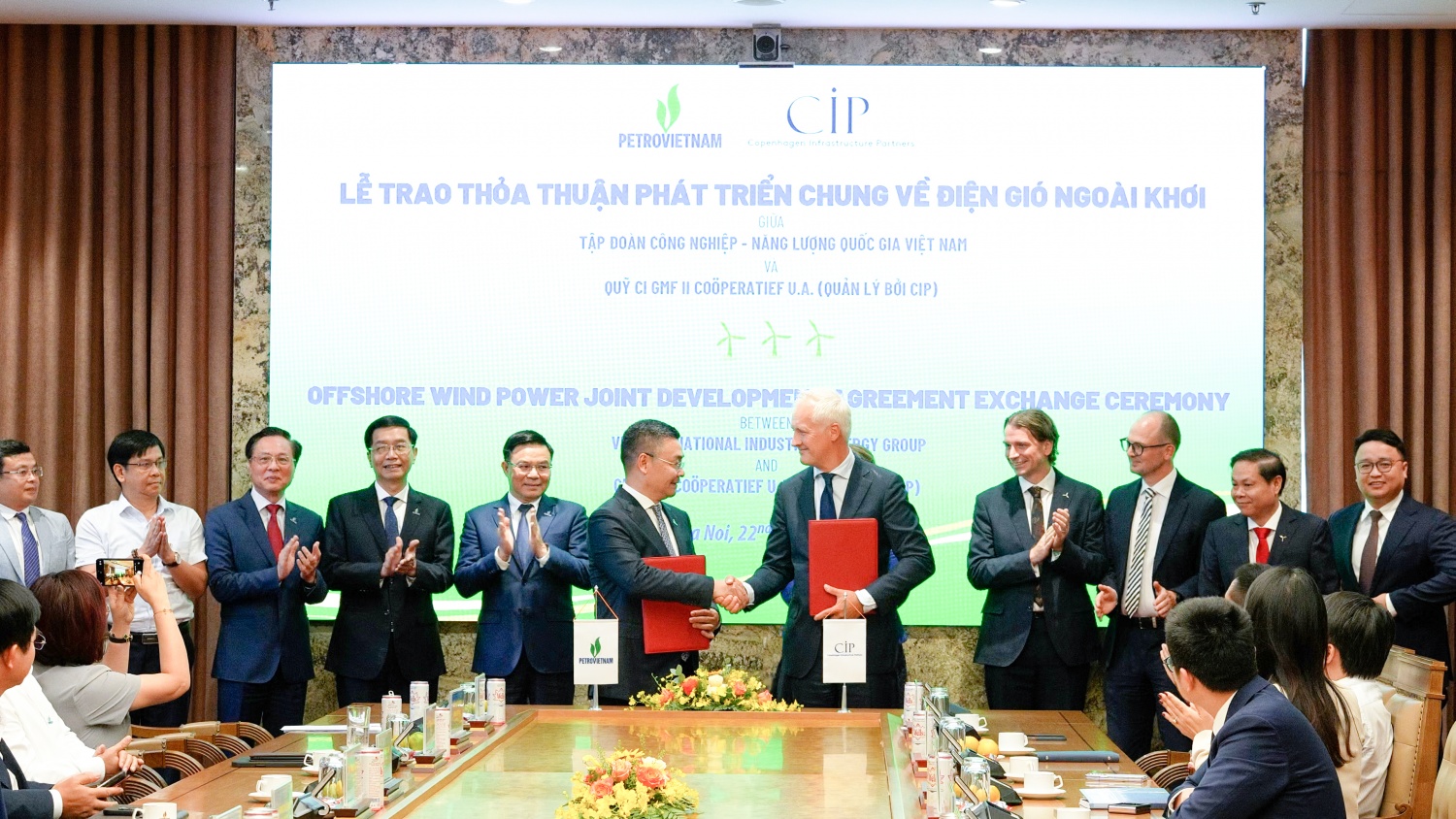 Petrovietnam ký thỏa thuận hợp tác với CIP: Tiên phong trong lĩnh vực năng lượng điện gió ngoài khơi