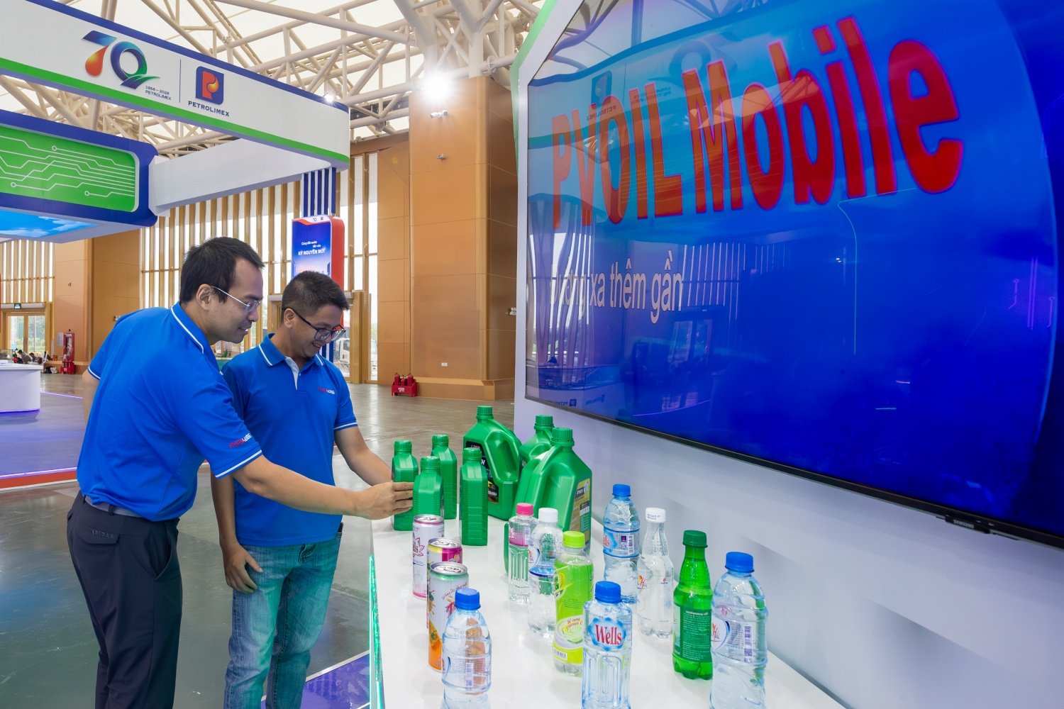Product display area of Petrovietnam member units