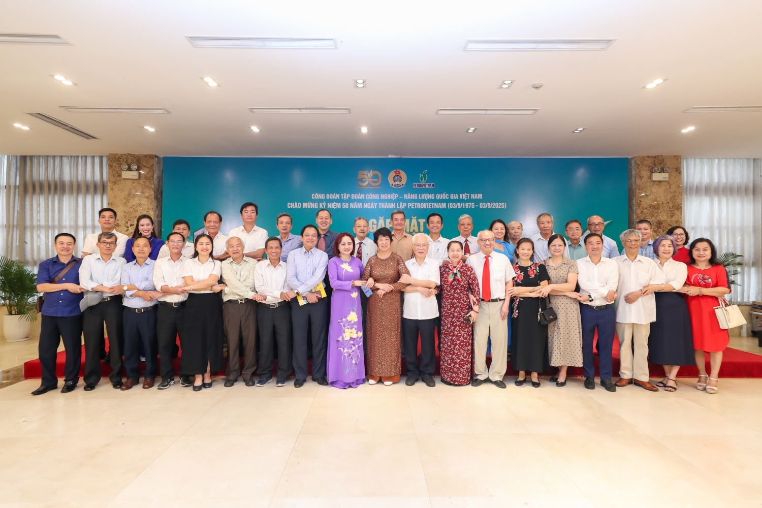 Petrovietnam tri ân các thế hệ cán bộ Công đoàn”