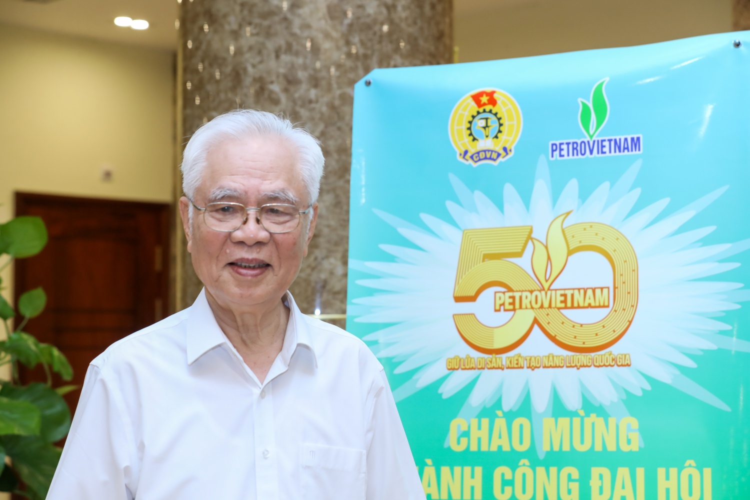 Chia sẻ tâm huyết của các nguyên cán bộ Công đoàn nhân kỷ niệm 50 năm Petrovietnam”