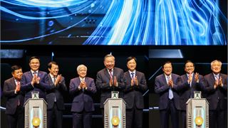 Petrovietnam khởi động chương trình xây dựng 100 phòng học STEM Innovation