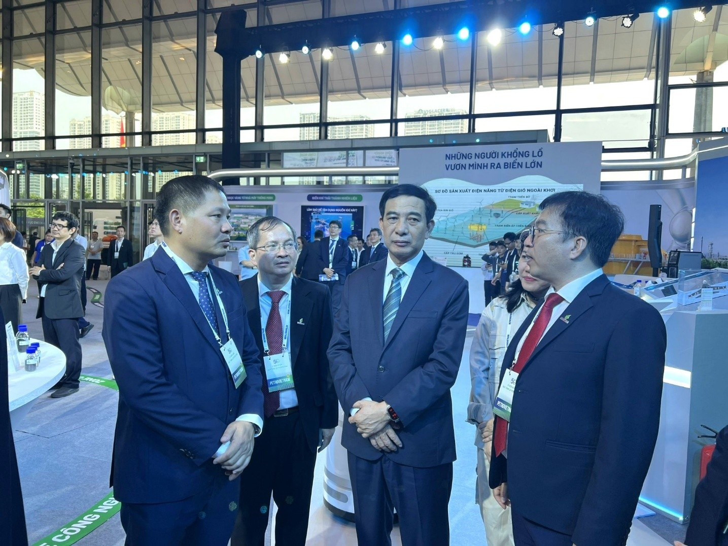 Đại tướng Phan Văn Giang đánh giá cao tinh thần tự lực, tự cường của BSR trong sản xuất nhiên liệu đặc chủng”