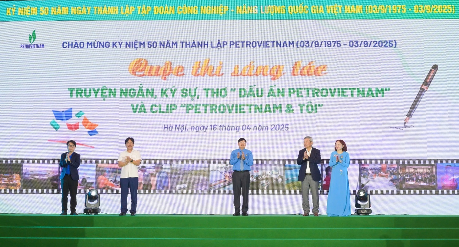 Dấu ấn từ những trang viết và thước phim: Niềm tự hào 50 năm Petrovietnam”