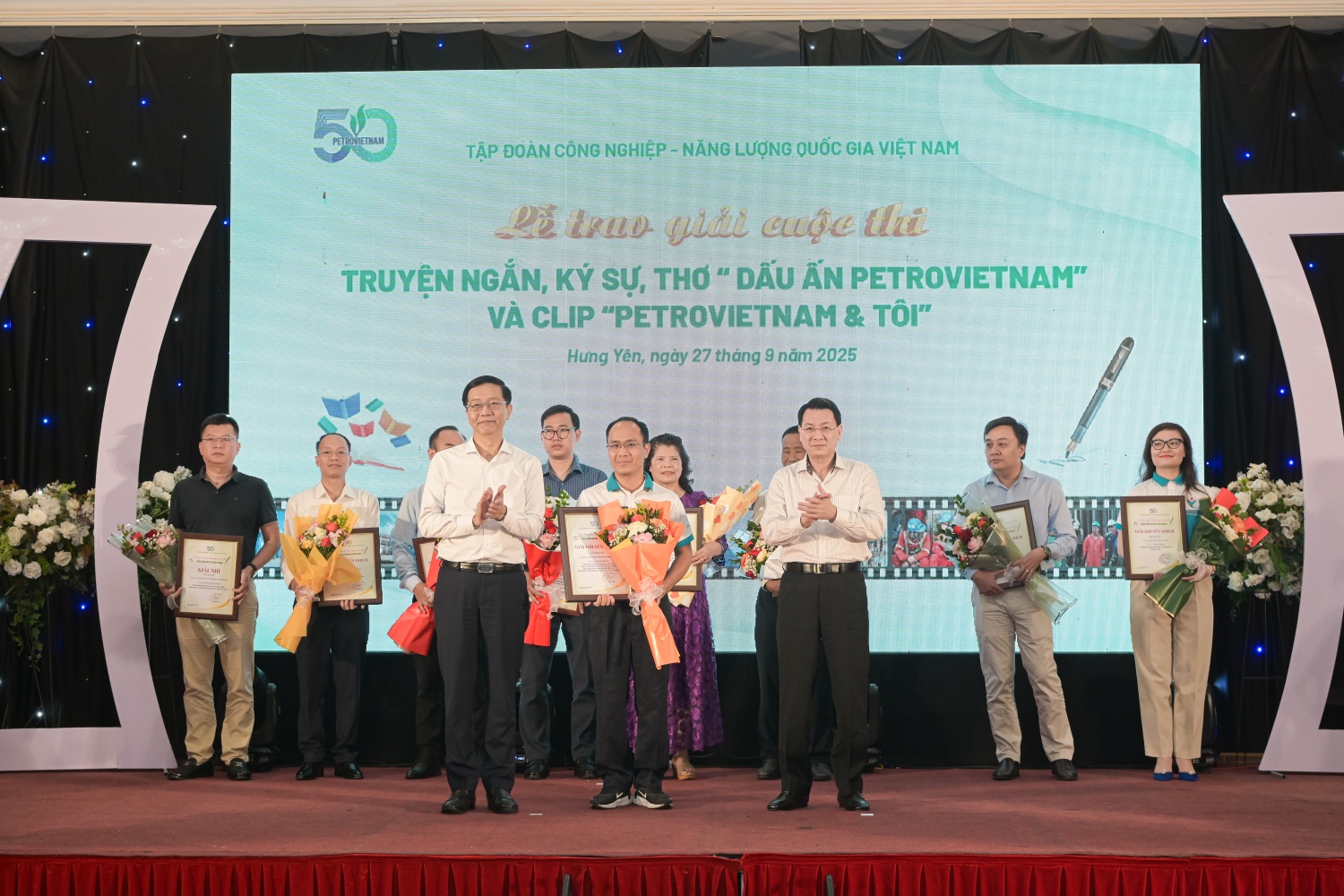 “Cho mùa bội thu” - hành trình từ khẩu hiệu đến niềm tin, ước mơ, bạn đồng hành với người nông dân”