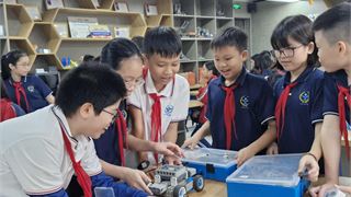 Một giờ học trong “phòng STEM” của học sinh Cầu Giấy