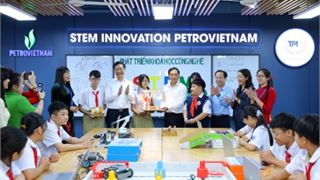 [VIDEO] Khánh thành 2 phòng thực hành STEM tại THCS Tây Mỗ và Tây Mỗ 3