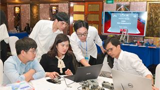 [Chùm ảnh] Giáo viên khu vực phía Bắc tham gia tập huấn vận hành phòng STEM Innovation Petrovietnam