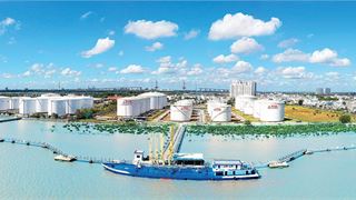 Kho dự trữ xăng dầu quốc gia: Không thể chậm trễ