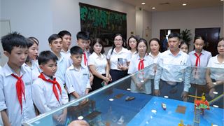 Phòng STEM Innovation Petrovietnam - nơi gieo những “mầm xanh” sáng tạo