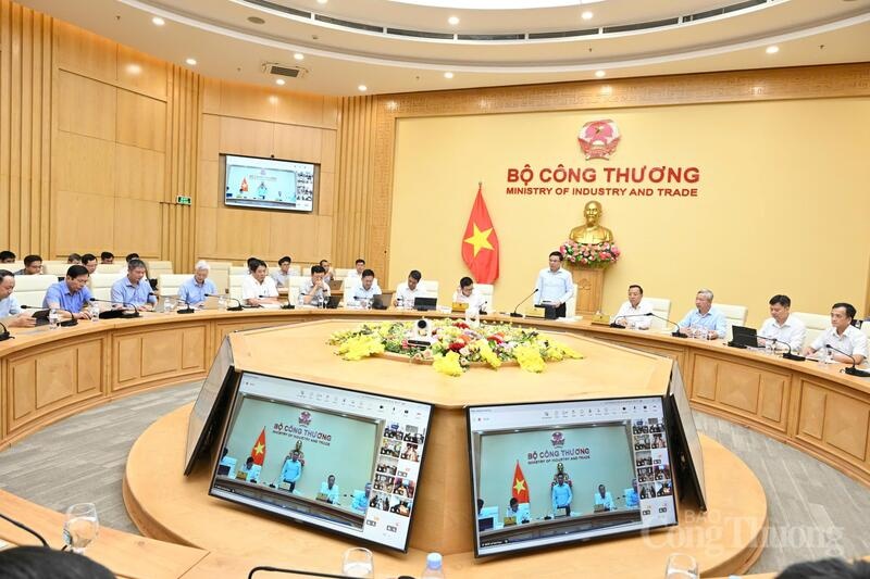 Giữ vững hệ thống điện quốc gia giữa 'bão lửa' kỷ lục: Bài học điều hành bản lĩnh mùa hè 2026