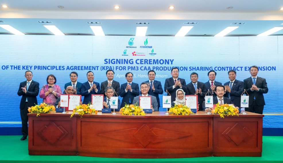 PETRONAS - người bạn tin cậy của PETROVIETNAM