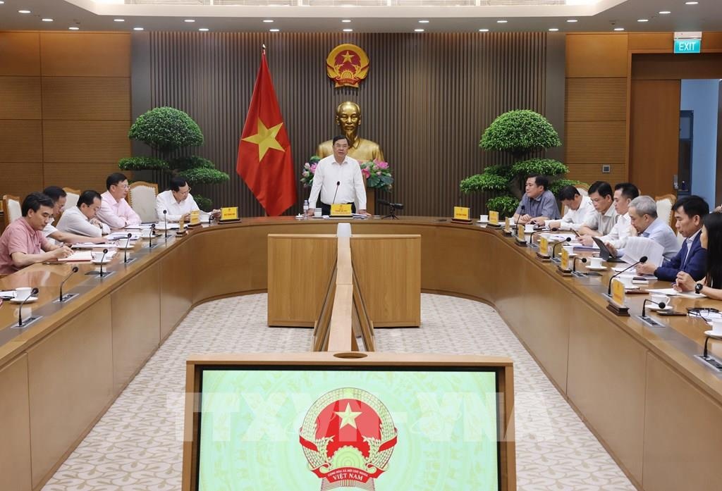 Phó Thủ tướng Phạm Gia Túc: Kiểm soát chất lượng xăng E10, đảm bảo quyền lợi người tiêu dùng