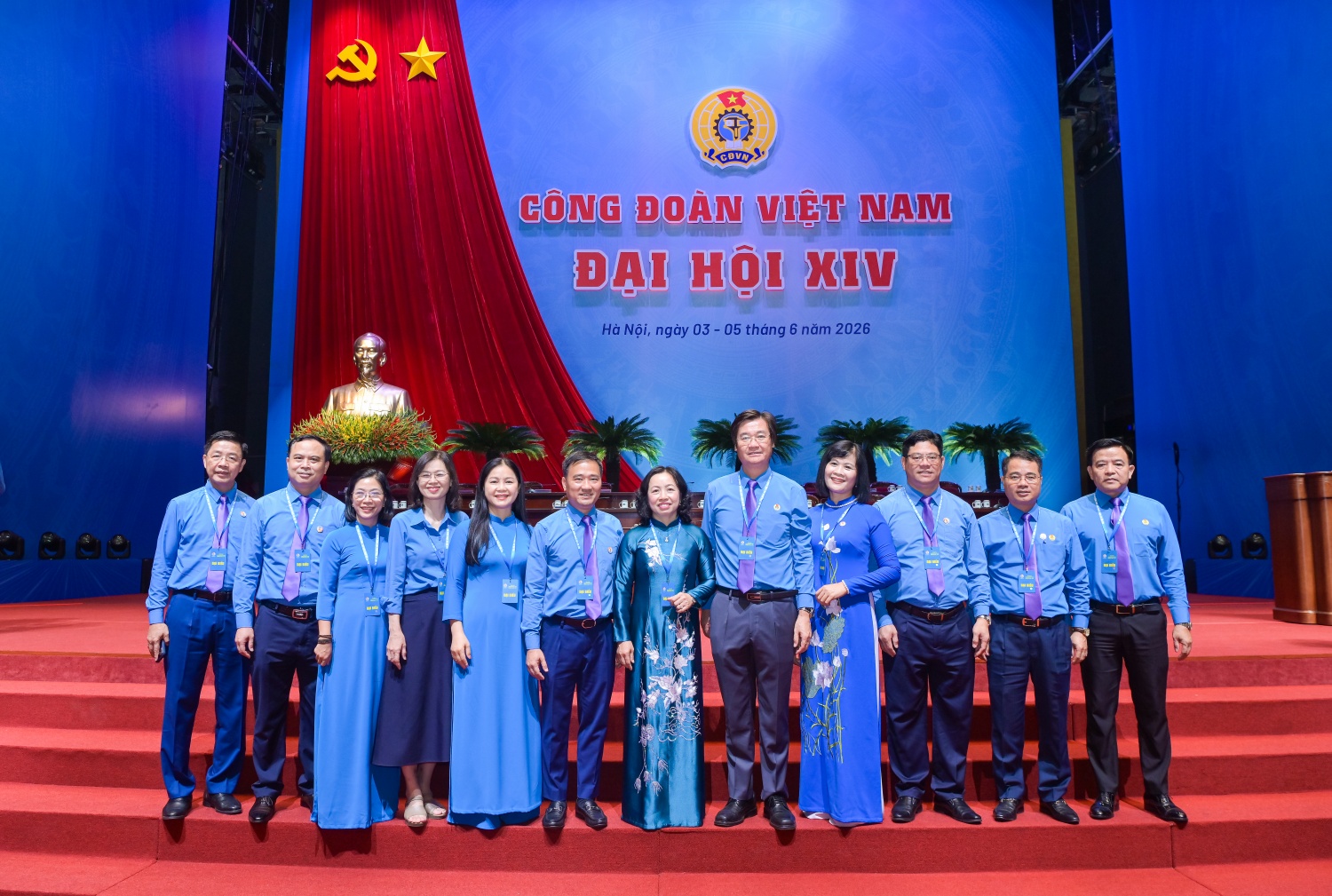 Đoàn đại biểu Công đoàn Petrovietnam tham dự Phiên thứ nhất Đại hội XIV Công đoàn Việt Nam