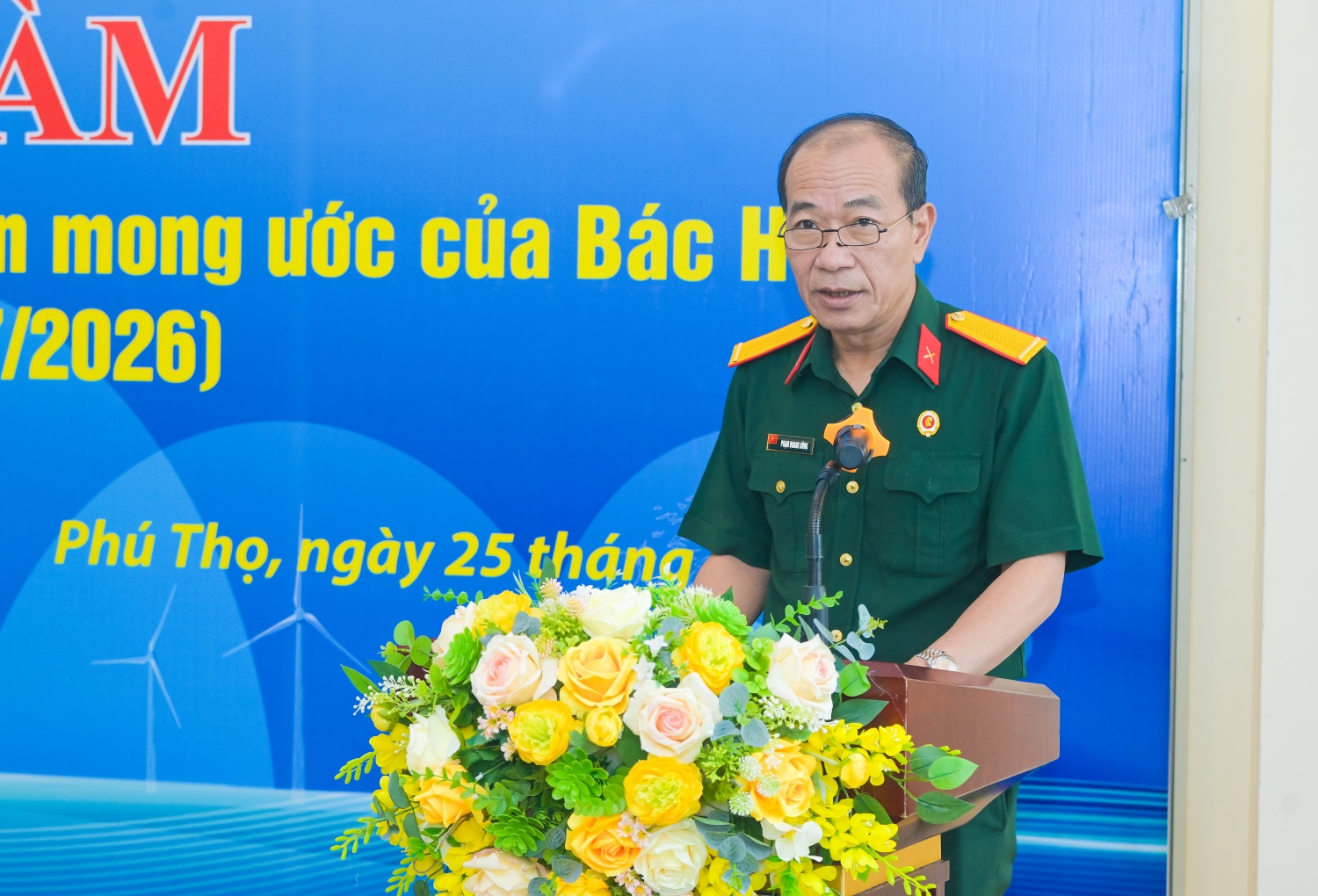 Đồng chí Phạm Quang Dũng đánh giá cao việc Hội CCB BMQL&ĐH Petrovietnam lựa chọn tổ chức hội nghị sơ kết 6 tháng đầu năm gắn với tọa đàm 