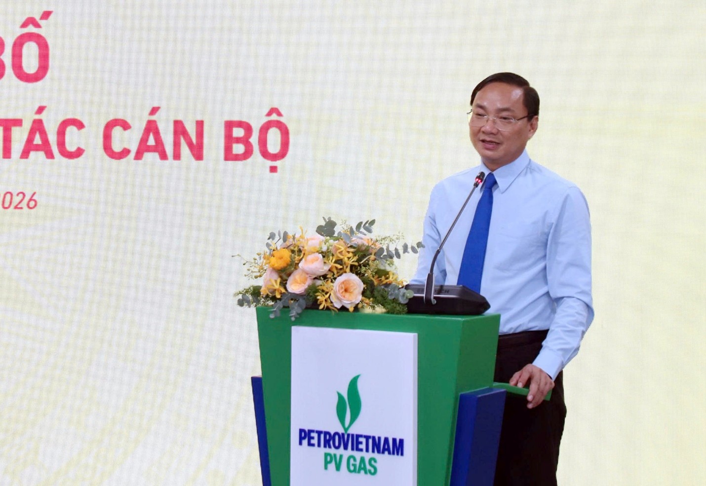 Đồng chí Phan Ngọc Phúc phát biểu giao nhiệm vụ cho tân Bí thư Đảng ủy PV GAS