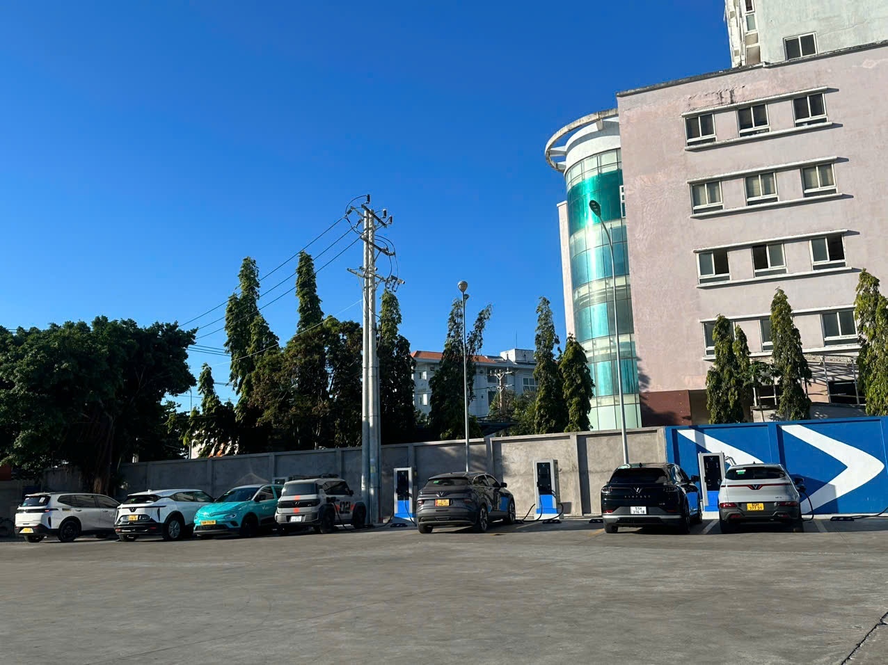 Hệ thống trạm sạc xe điện tại CHXD của PVOIL hoạt động hiệu quả
