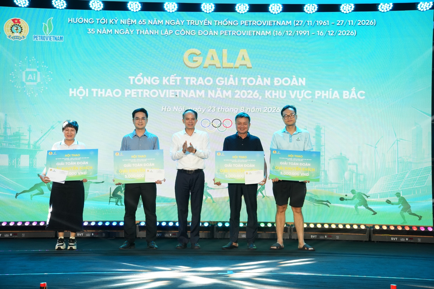 Giải khuyến khích toàn đoàn thuộc về các đơn vị PVI, PV Power, PV GAS