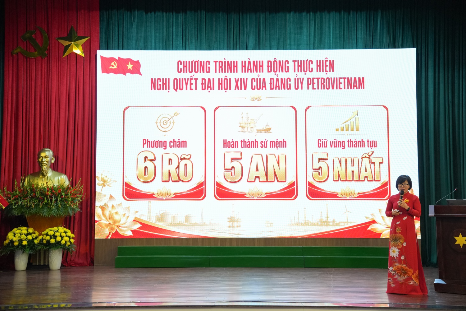 Đồng chí Nguyễn Thị Hoa tham gia Hội thi.