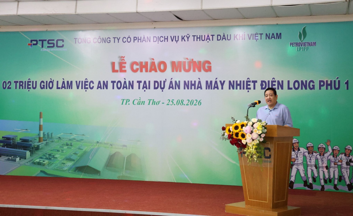 Ông Nguyễn Chí Linh, Giám đốc Dự án của PTSC, nhấn mạnh vấn đề xây dựng văn hóa an toàn trên công trường.