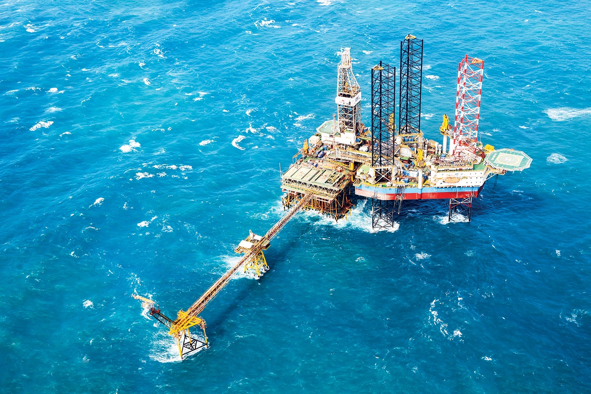 PETROVIETNAM đang hướng tới kết nối các tài nguyên, hạ tầng, công nghệ, thị trường và năng lực của toàn Tập đoàn thành những chuỗi giá trị lớn hơn (ảnh: Trường Sơn)